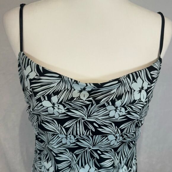 BCBG Paris light blue and black tropical print dress size medium - Picture 2 of 5